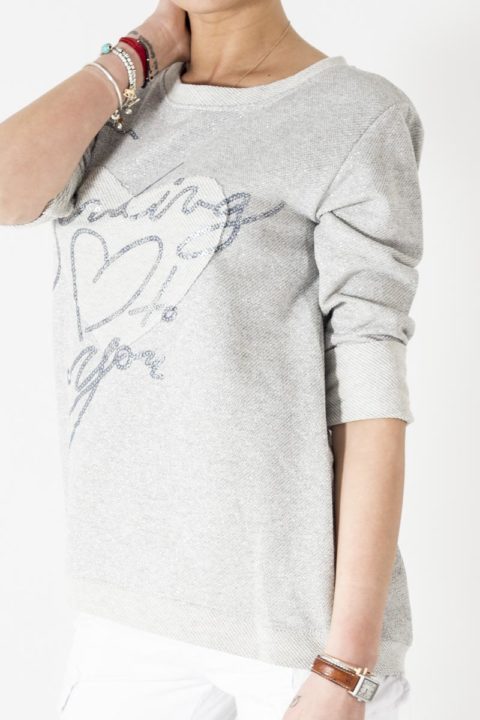 Maglia con cuore collo tondo colore grigio